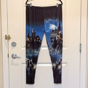 GUC Harry Potter 3X Realistic Hogwarts Print Stretch Leggings